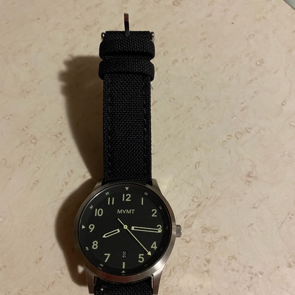 MVMT Watch- New Not worn Yet - Picture 3 of 8